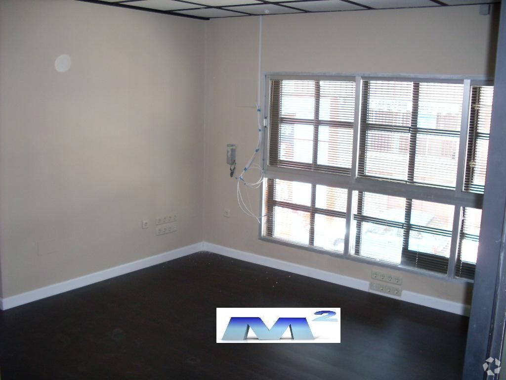 Algete, MAD 28119 - - - Interior Photo - Image 2 of 3