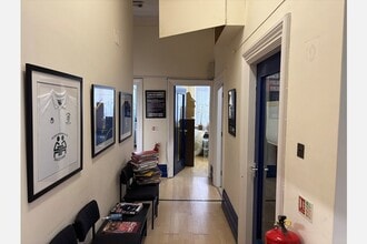 72 High St, Belfast to rent Interior Photo- Image 1 of 4