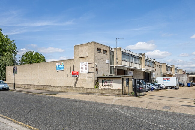 More details for Felixstowe Rd, London - Industrial to Rent