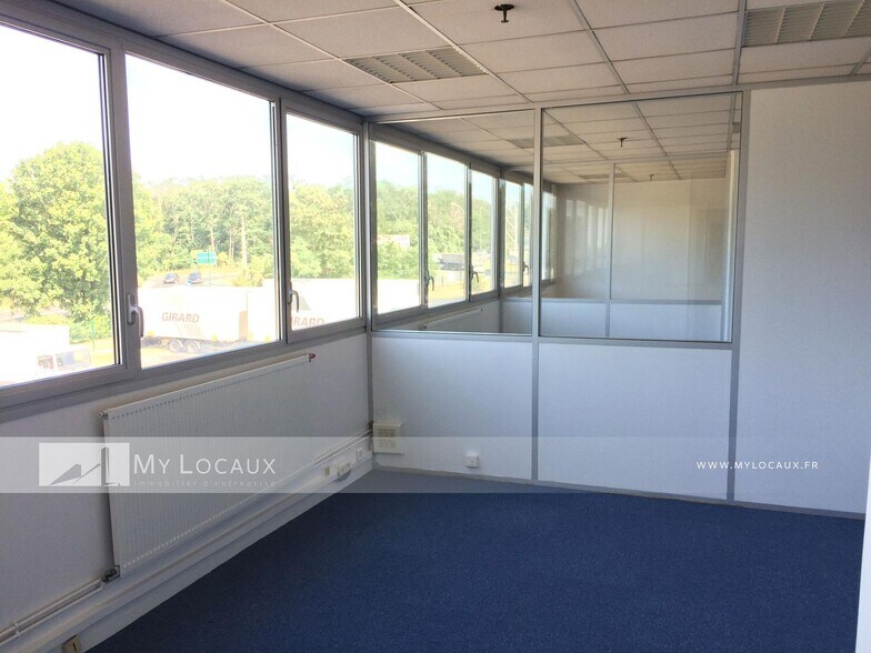 Industrial in Herblay-sur-Seine to rent - Interior Photo - Image 3 of 6