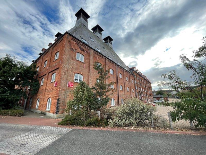 Felaw St, Ipswich to rent Building Photo- Image 1 of 6