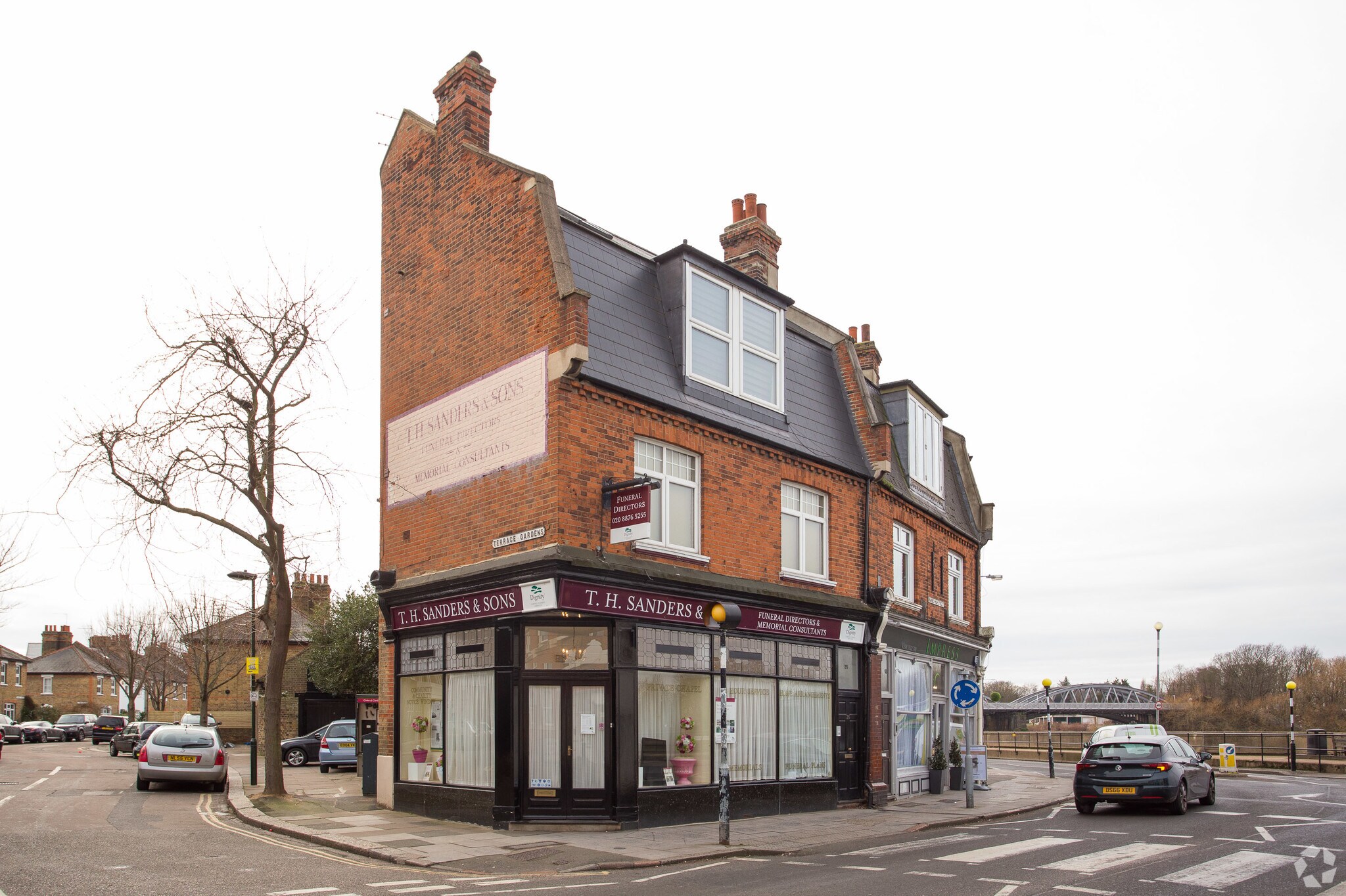 35 Barnes High St, London for sale Primary Photo- Image 1 of 1