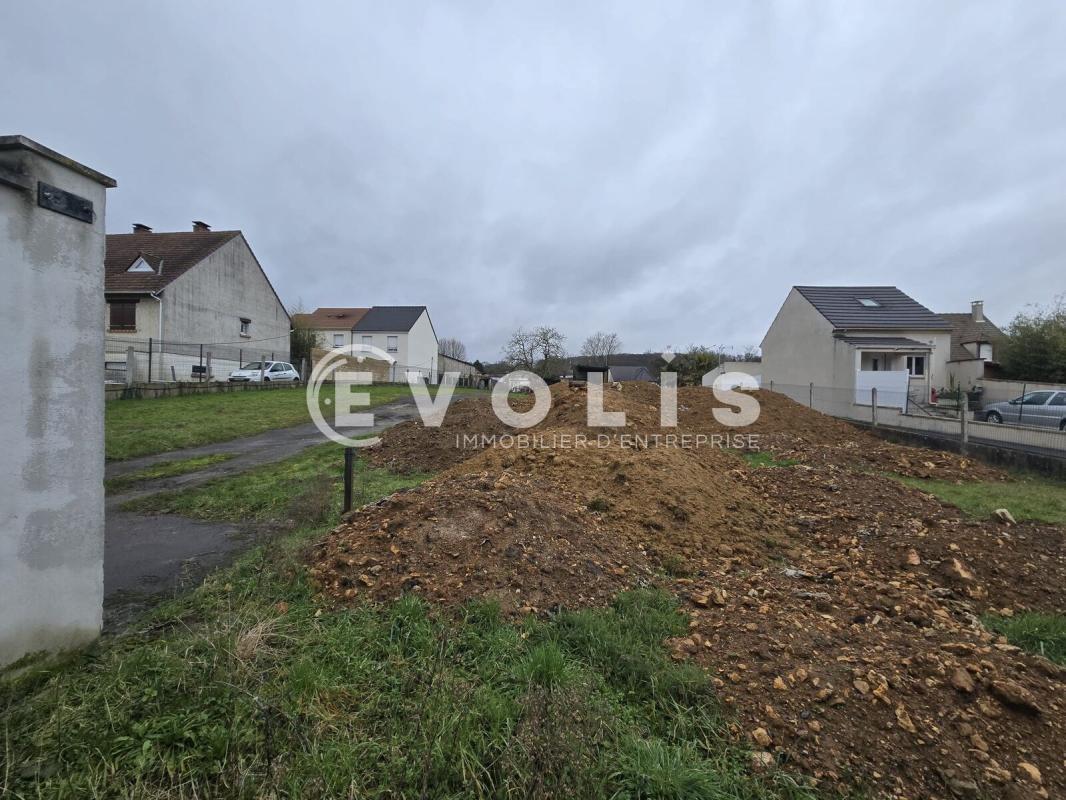 Land in Linas for sale Construction Photo- Image 1 of 2