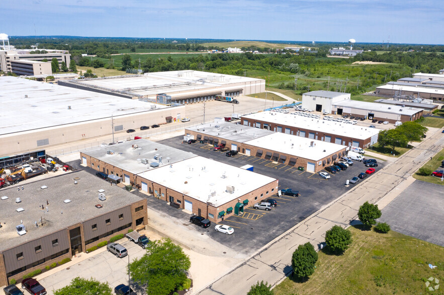 1055 Paramount Pky, Batavia, IL for sale - Aerial - Image 2 of 4