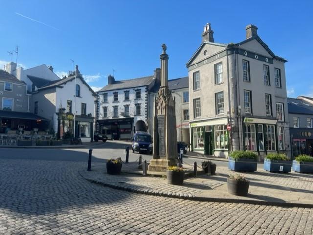 1A Market St, Ulverston for sale - Primary Photo - Image 1 of 1
