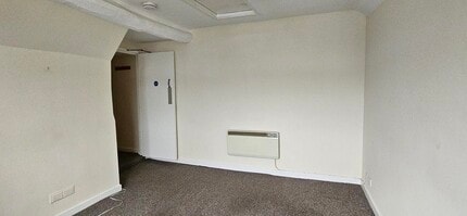 10-10B Mill St, Cannock to rent Interior Photo- Image 1 of 2