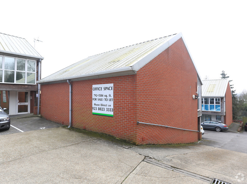 Millbrook Rd E, Southampton for sale - Building Photo - Image 2 of 2