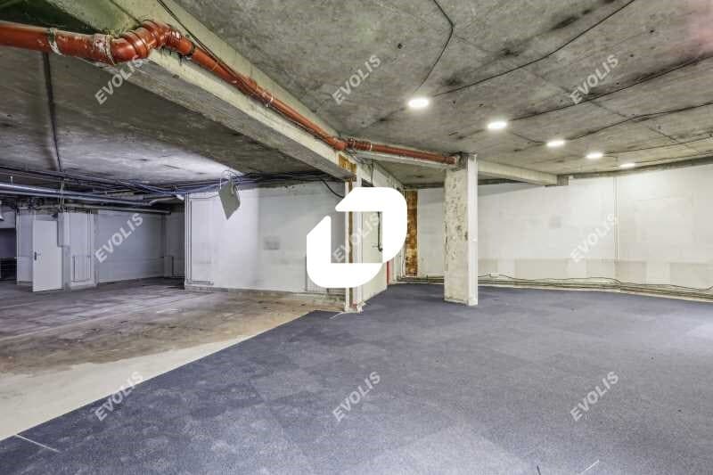 Office in Paris for sale - Interior Photo - Image 2 of 20