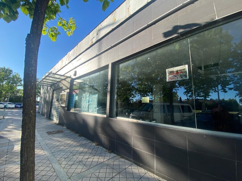 Retail in Cáceres for sale - Building Photo - Image 1 of 18