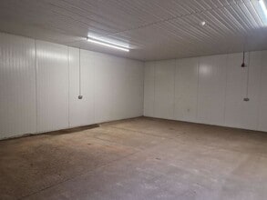 Hall Rd, Hopton to rent Interior Photo- Image 2 of 4