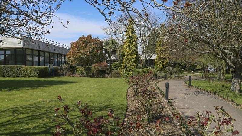 180-190 Carver Dr, Sittingbourne to rent - Building Photo - Image 2 of 2