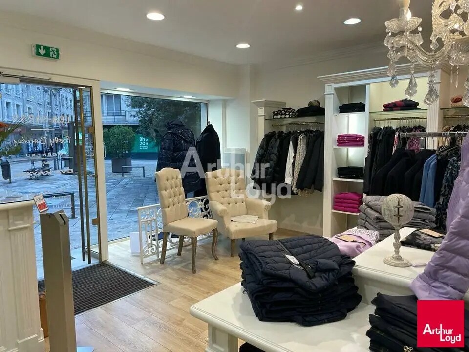 Retail in Blois for sale Building Photo- Image 1 of 4