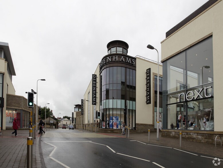 St Catherines Walk, Carmarthen for sale - Primary Photo - Image 1 of 1