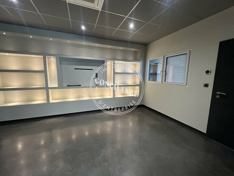 3 Chemin De La Chasse, Colomiers to rent - Interior Photo - Image 2 of 9