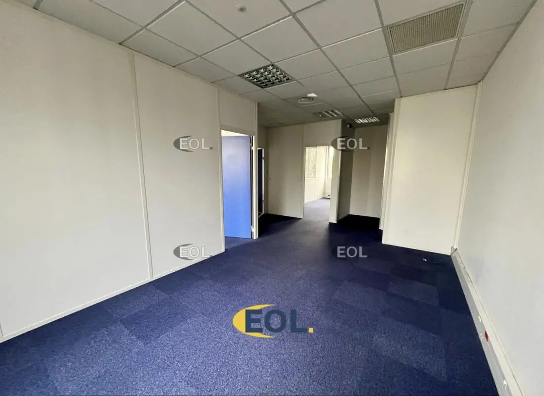 Villepinte, SSD 93420 - Unit 10 -  - Interior Photo - Image 1 of 2