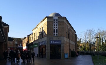 St Marys Rd, Market Harborough to rent Building Photo- Image 1 of 1