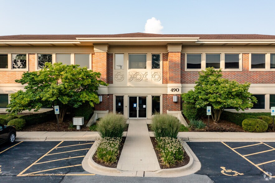 450-480 E Roosevelt Rd, West Chicago, IL to rent - Building Photo - Image 1 of 9