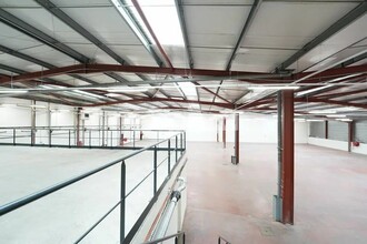 Industrial in Corbas to rent Interior Photo- Image 2 of 8