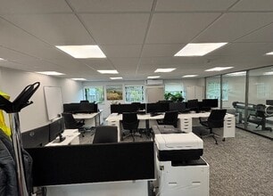 3-6 Hortons Way, Westerham to rent Interior Photo- Image 2 of 6