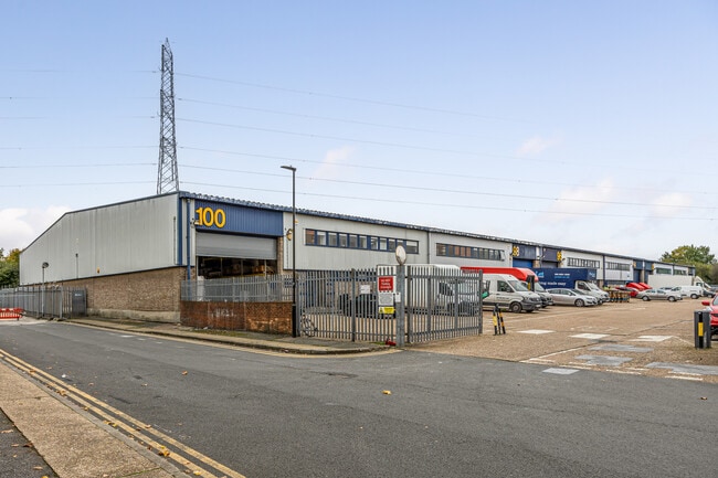 More details for 90-100 Roding Rd, London - Industrial to Rent