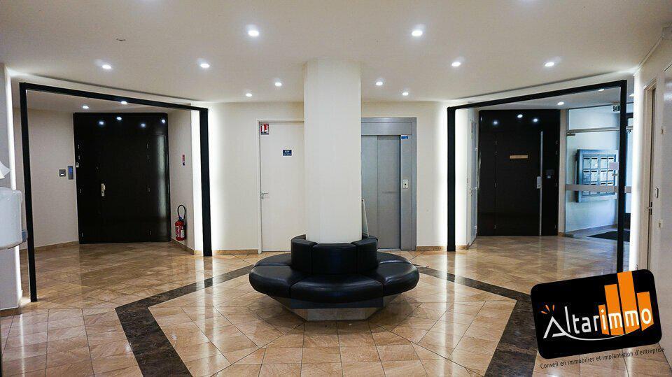Location Bureaux 180 m² - Photo 1