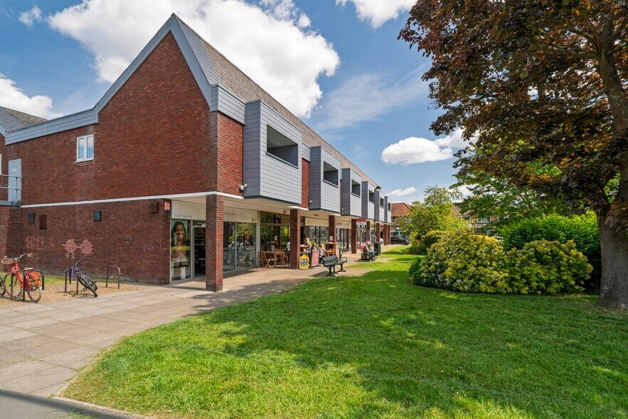 24 Stubbington Green, Fareham to rent - Building Photo - Image 3 of 11
