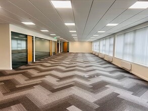 North Rd, Ellesmere Port to rent Interior Photo- Image 1 of 2