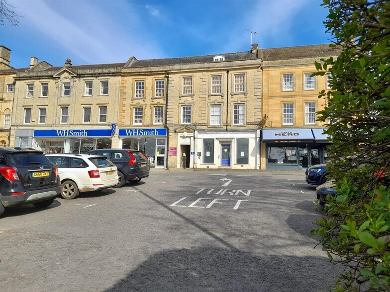 11 High St, Chipping Norton for sale - Building Photo - Image 2 of 14