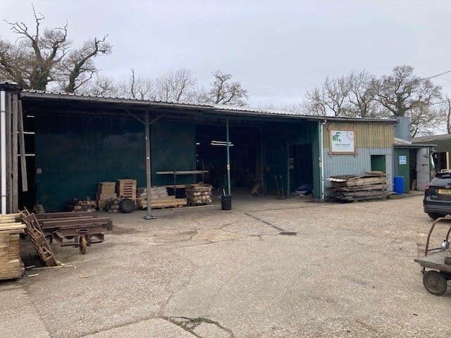 Unit 4 Oakfield Yard, James Lane, Reading to rent Building Photo- Image 1 of 2