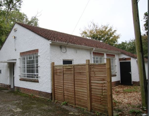 Moor Ln, Sturminster Marshall for sale Primary Photo- Image 1 of 1