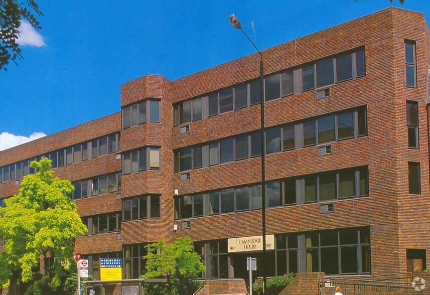 178-182 Upper Richmond Rd, London to rent - Building Photo - Image 2 of 8