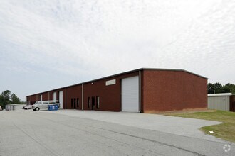 57 Pearl Industrial Ave, Hoschton, GA for rent Building Photo- Image 1 of 4