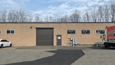 9 Britton Dr, Bloomfield, CT to rent Building Photo- Image 1 of 8