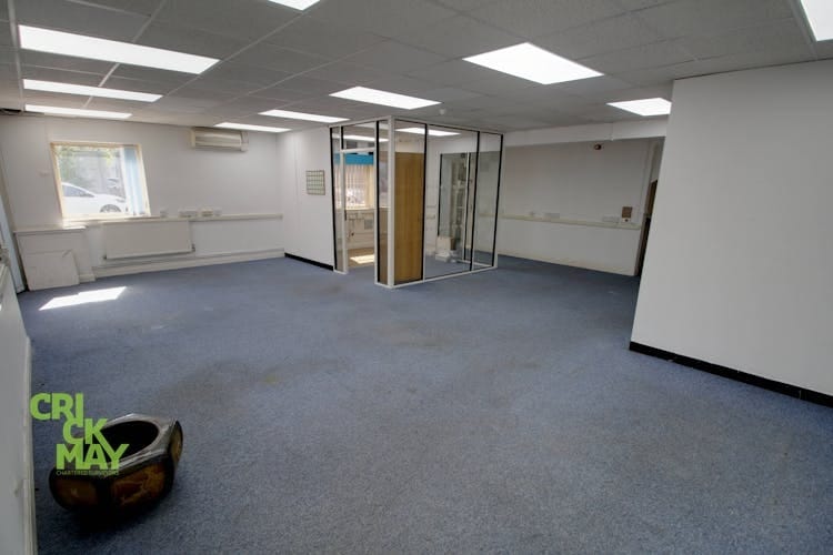 Bridge Rd, Haywards Heath to rent Interior Photo- Image 1 of 2