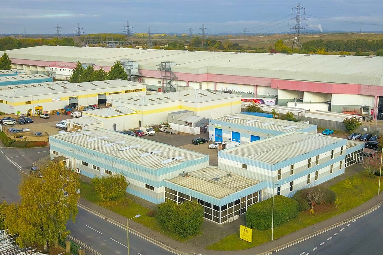 Hawksworth, Didcot to rent Primary Photo- Image 1 of 11