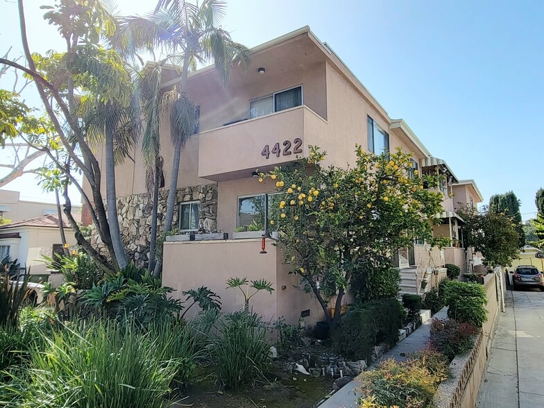 4422 Finley Ave, Los Angeles, CA 90027 UK