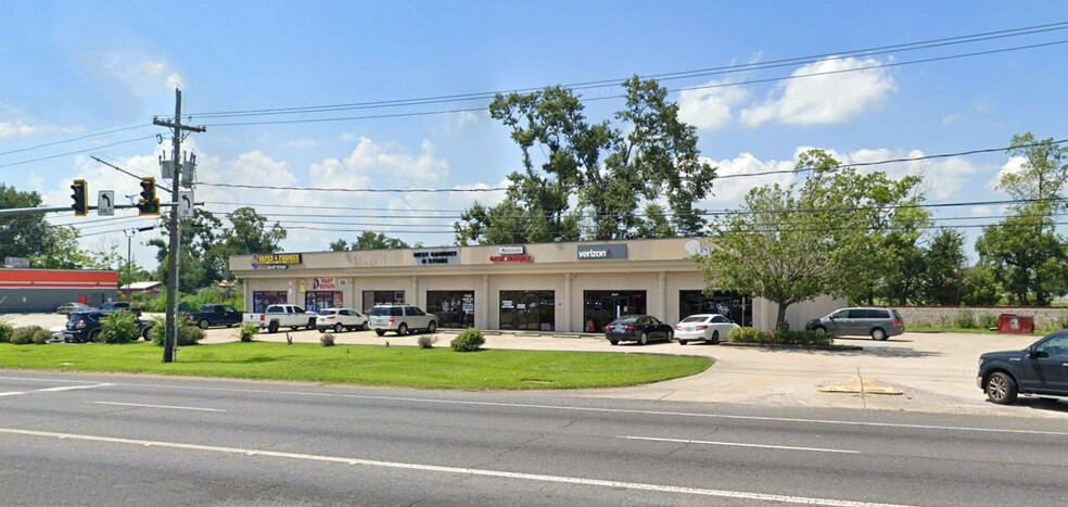 901 W Airline Hwy, La Place, LA for rent - Building Photo - Image 1 of 8