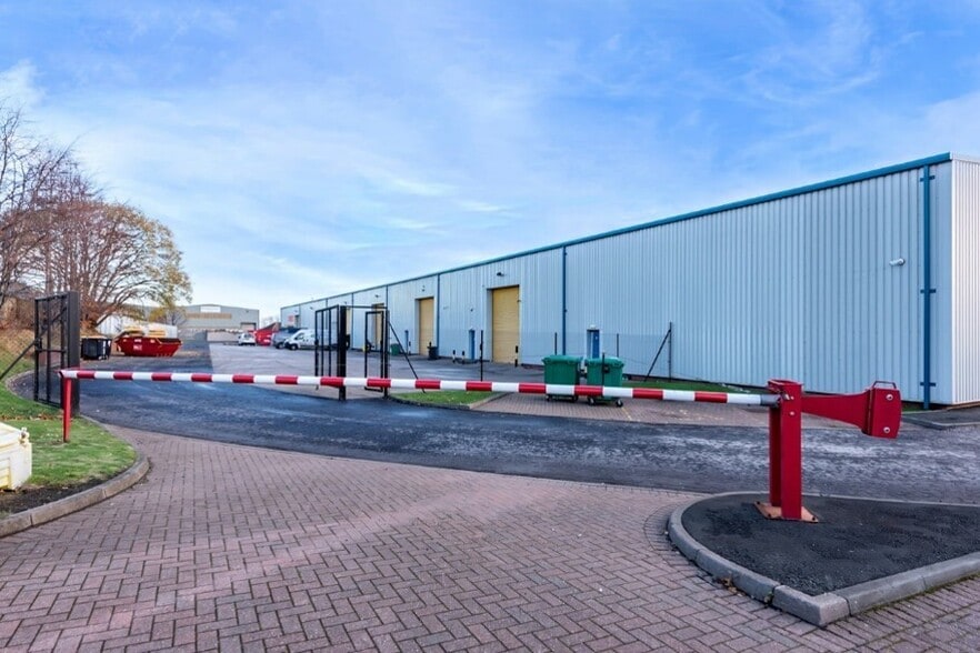 1B Westerton Road, East Mains Industrial Estate, Broxburn to rent - Building Photo - Image 3 of 3