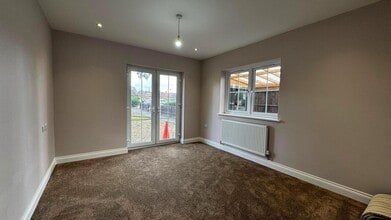 63 Twist Way, Slough to rent Interior Photo- Image 2 of 10