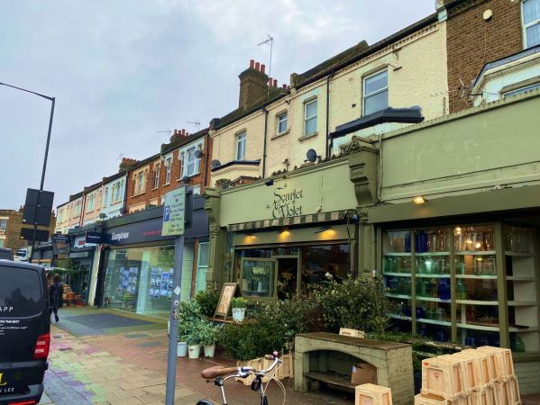 76 Chamberlayne Rd, London for sale - Primary Photo - Image 1 of 1