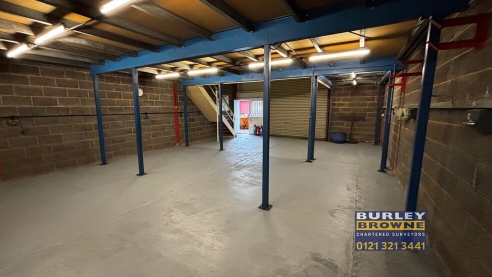 Lichfield Rd, Brownhills to rent - Building Photo - Image 2 of 10