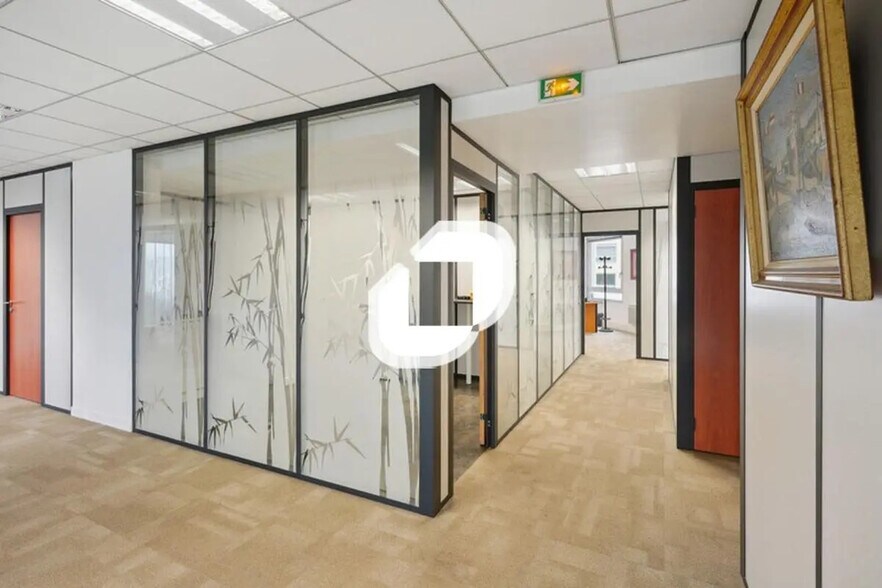 Office in Joinville-le-Pont to rent - Interior Photo - Image 3 of 10