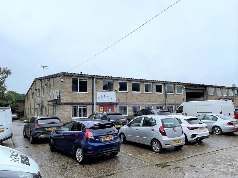 Newtown Rd, Henley On Thames to rent Building Photo- Image 1 of 9
