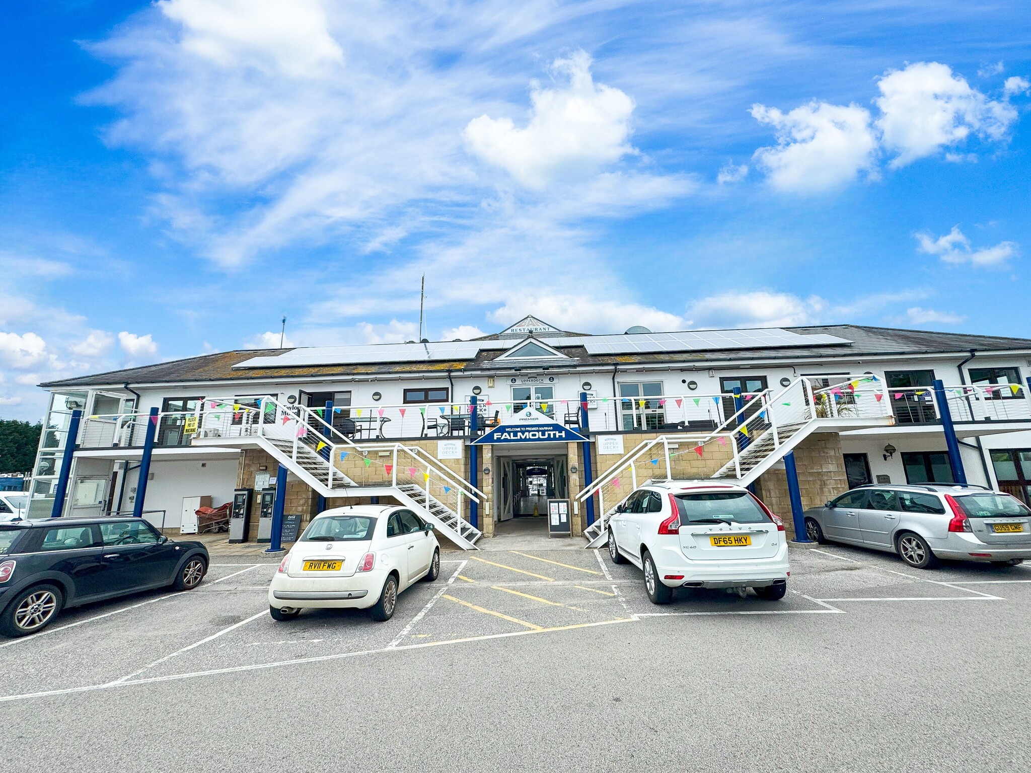 49 North Parade, Falmouth to rent Building Photo- Image 1 of 4