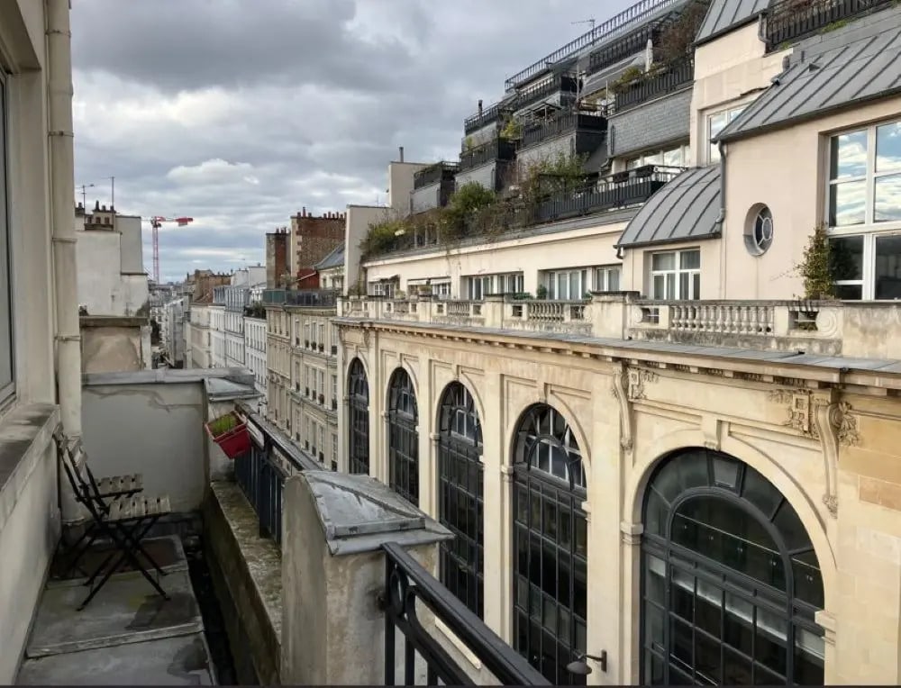 Location Bureaux 185 m² - Photo 1
