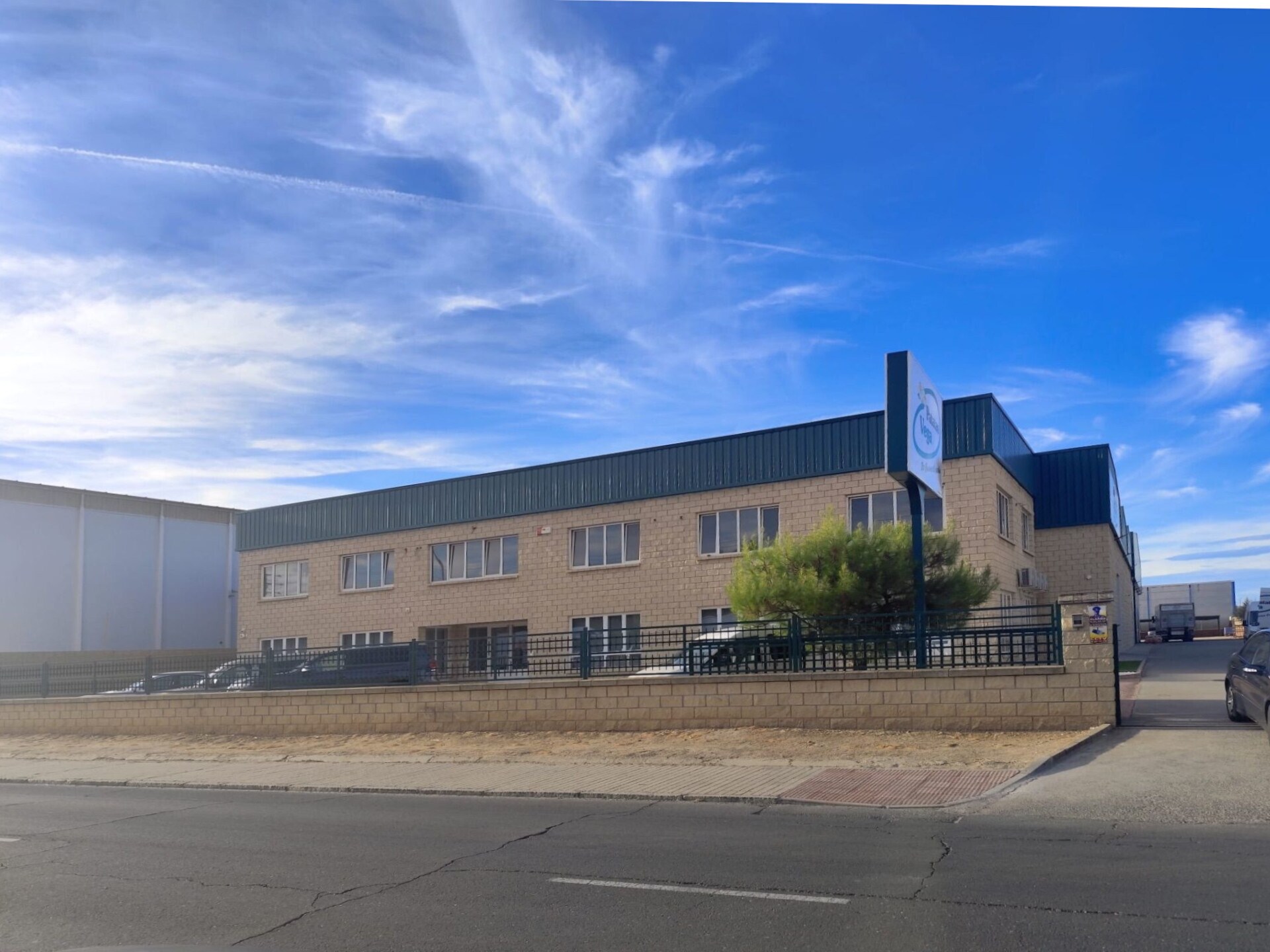 Industrial in Toledo, Toledo to rent Interior Photo- Image 1 of 19