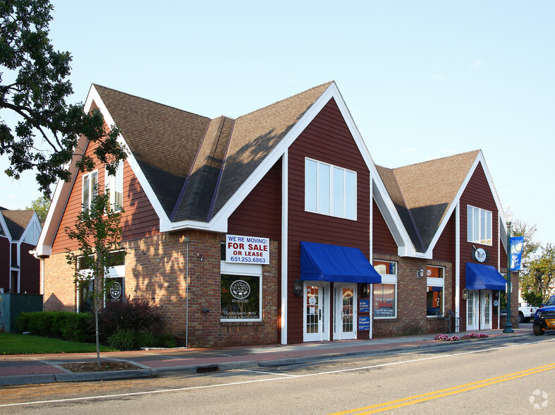 2202 5th St, White Bear Lake, MN for rent - Primary Photo - Image 1 of 55