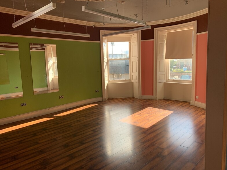 148 Nethergate, Dundee to rent - Building Photo - Image 3 of 3