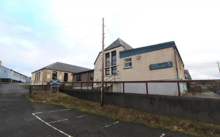 The Former Scalpay School, Isle Of Scalpay for sale Primary Photo- Image 1 of 16