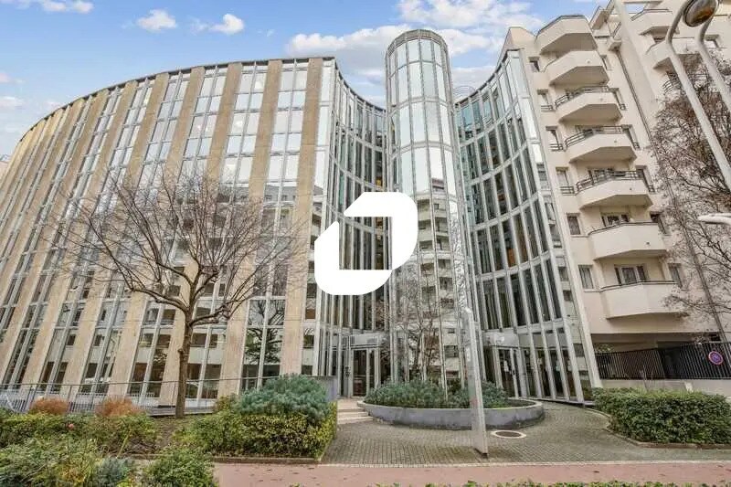 9-11 Boulevard Du General De Gaulle, Montrouge to rent Building Photo- Image 1 of 17
